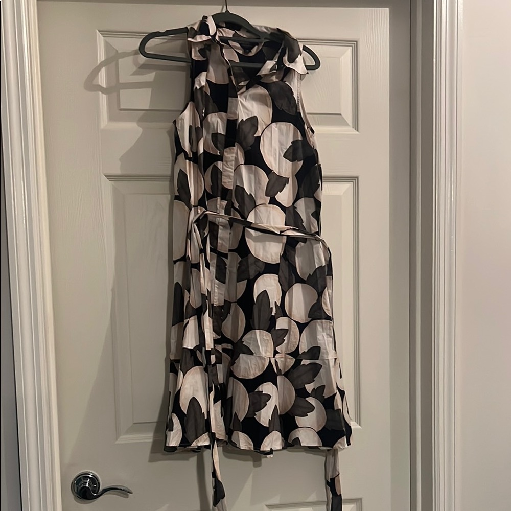 Ann Taylor Black and White Midi Dress Elegant Design